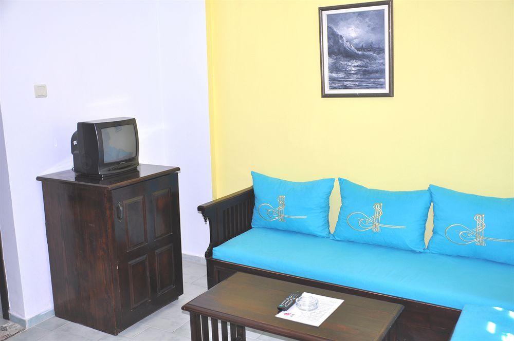 Sunny Garden Nilufer Hotel Тургутрейс Екстериор снимка
