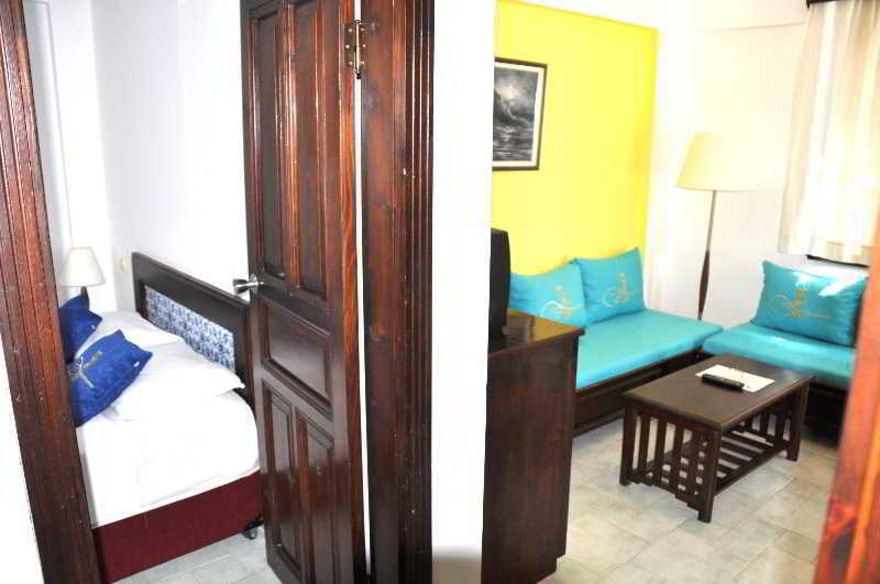 Sunny Garden Nilufer Hotel Тургутрейс Екстериор снимка