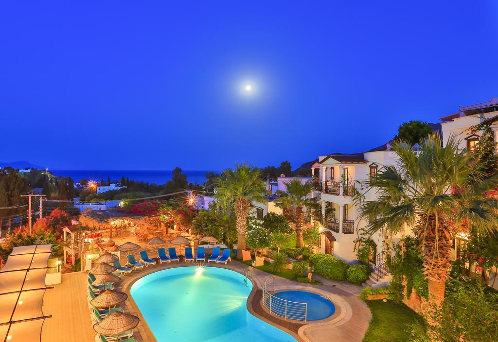 Sunny Garden Nilufer Hotel Тургутрейс Екстериор снимка