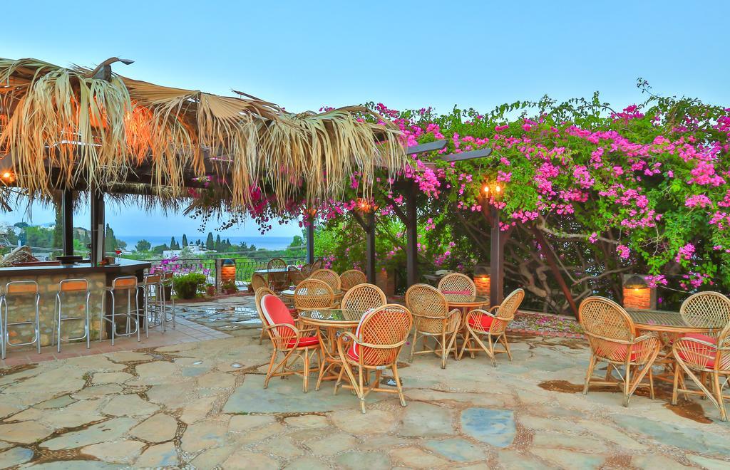Sunny Garden Nilufer Hotel Тургутрейс Екстериор снимка