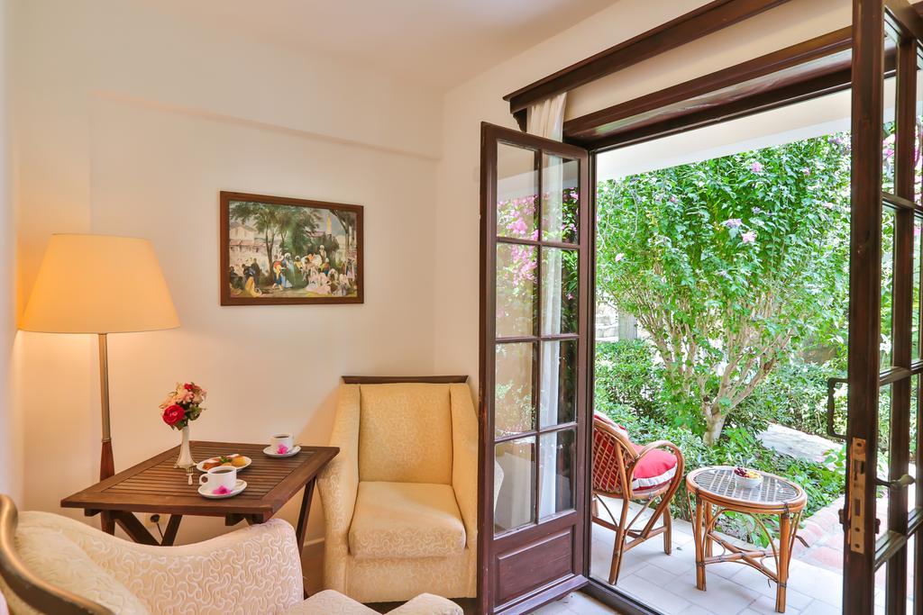 Sunny Garden Nilufer Hotel Тургутрейс Екстериор снимка
