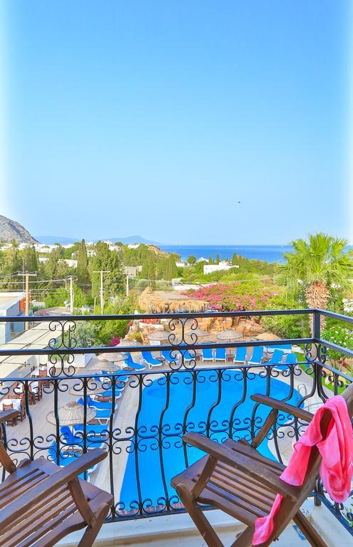 Sunny Garden Nilufer Hotel Тургутрейс Екстериор снимка