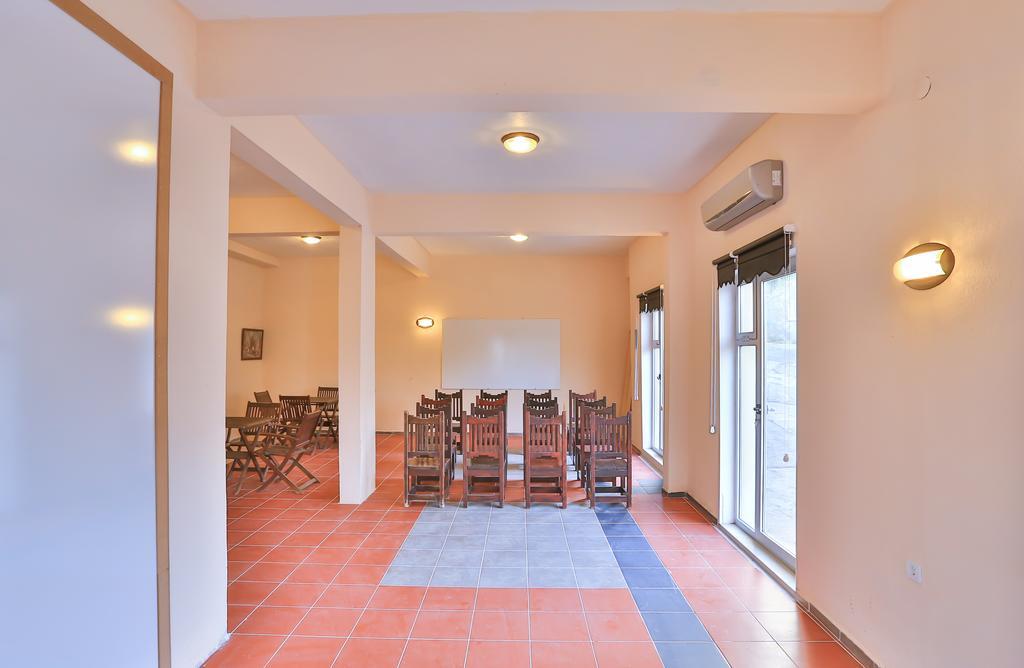 Sunny Garden Nilufer Hotel Тургутрейс Екстериор снимка