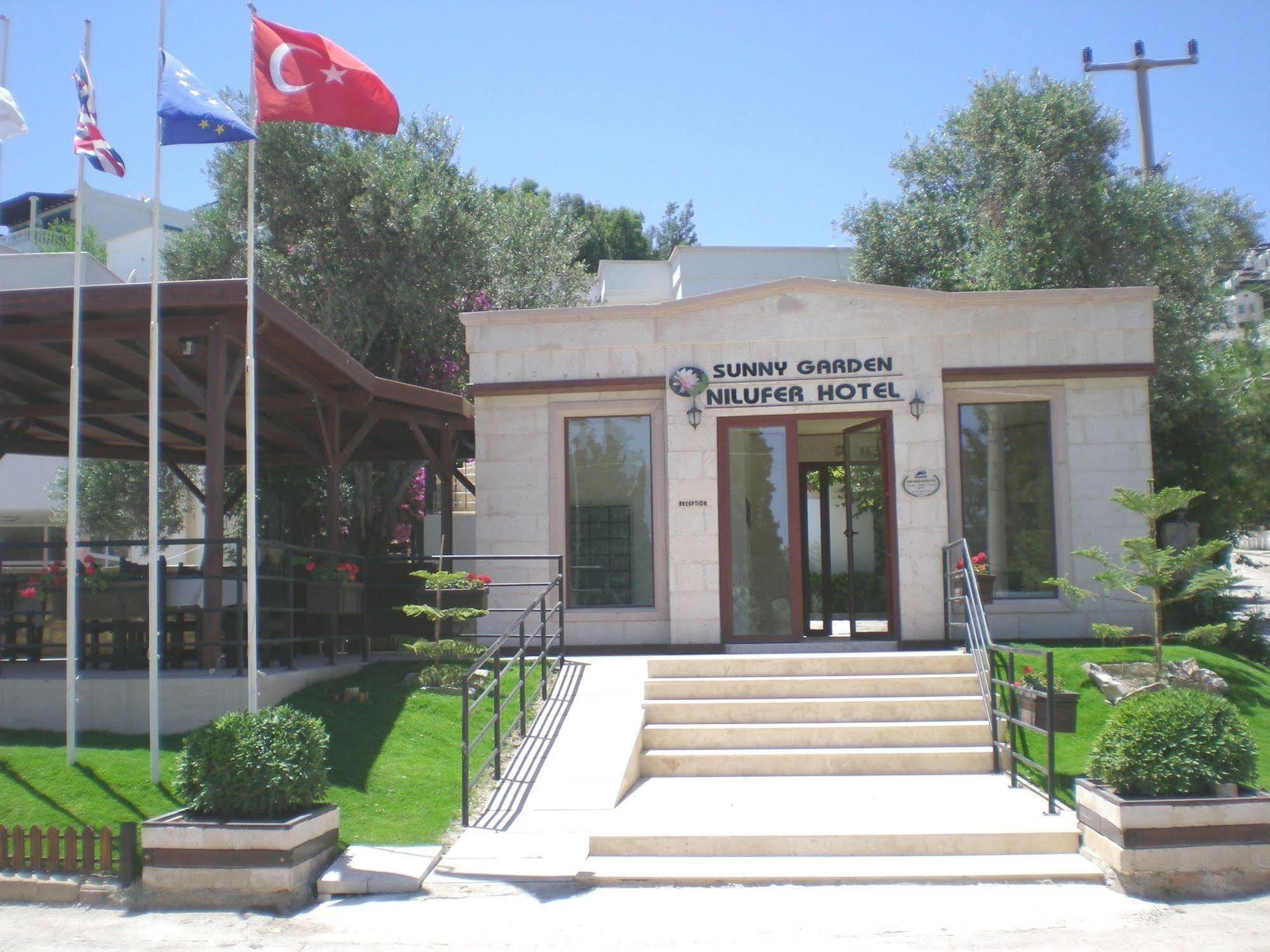 Sunny Garden Nilufer Hotel Тургутрейс Екстериор снимка